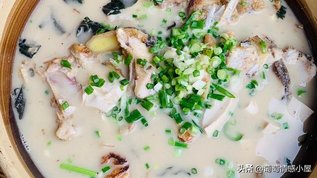 孕妇鸡汤(孕期食补靓汤做法) 孕妇鸡汤(孕期食补靓汤做法)