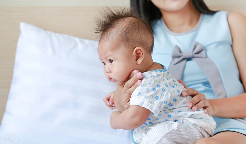 新生儿拍嗝(关于新生儿拍嗝) 新生儿拍嗝(关于新生儿拍嗝)