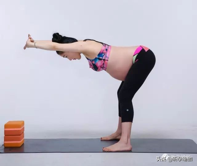 孕妇背痛(孕期准妈妈腰背疼痛) 孕妇背痛(孕期准妈妈腰背疼痛)