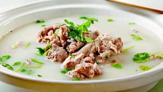 孕妇吃羊肉(孕妇可以吃羊肉有什么好处) 孕妇吃羊肉(孕妇可以吃羊肉有什么好处)