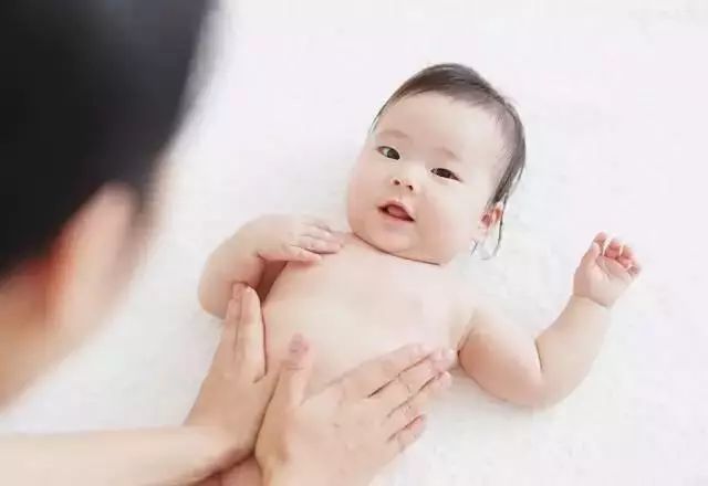 新生儿排气(婴儿排气操全图文教程) 新生儿排气(婴儿排气操全图文教程)