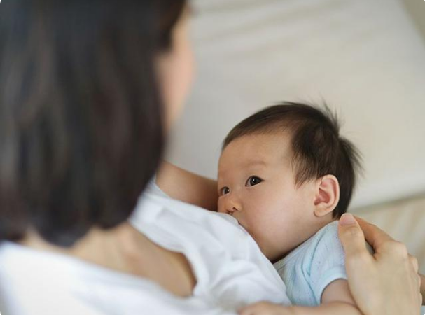 新生儿吃奶频繁(新生儿吃奶频繁睡觉短) 新生儿吃奶频繁(新生儿吃奶频繁睡觉短)