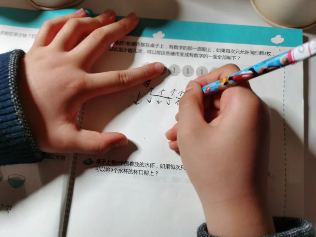 新生儿手腕内扣(新生儿手腕内扣正常吗) 新生儿手腕内扣(新生儿手腕内扣正常吗)
