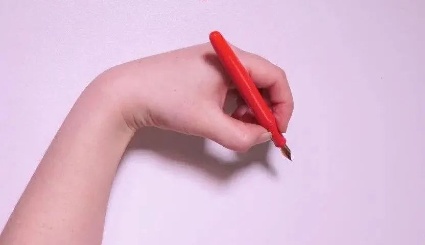 新生儿手腕内扣(新生儿手腕内扣正常吗) 新生儿手腕内扣(新生儿手腕内扣正常吗)