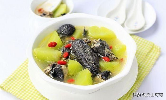 孕妇吃乌鸡好吗(孕妇吃乌鸡汤怎么炖最有营养) 孕妇吃乌鸡好吗(孕妇吃乌鸡汤怎么炖最有营养)