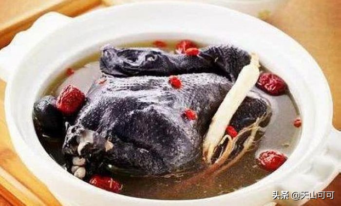孕妇吃乌鸡好吗(孕妇吃乌鸡汤怎么炖最有营养) 孕妇吃乌鸡好吗(孕妇吃乌鸡汤怎么炖最有营养)