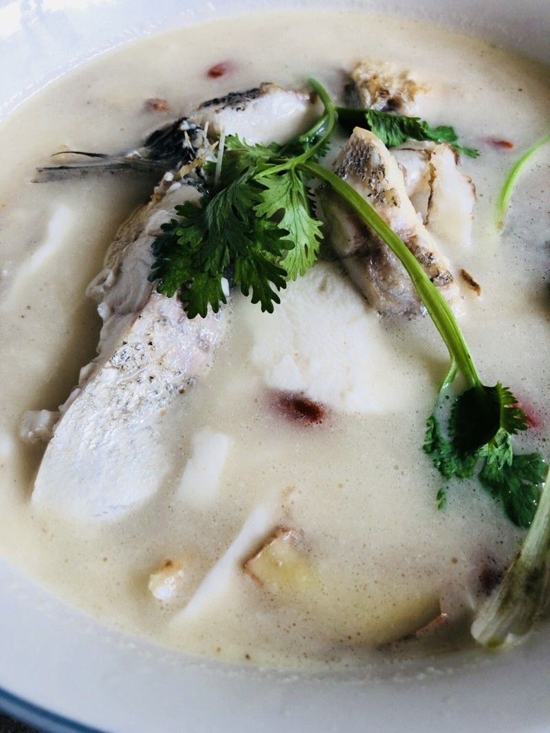 顺产后三天食谱(产妇头三天吃什么食谱) 顺产后三天食谱(产妇头三天吃什么食谱)
