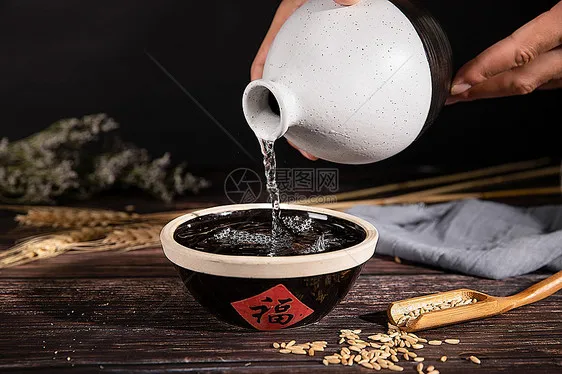 产后多久能喝酒(怀孕期间能不能喝酒) 产后多久能喝酒(怀孕期间能不能喝酒)